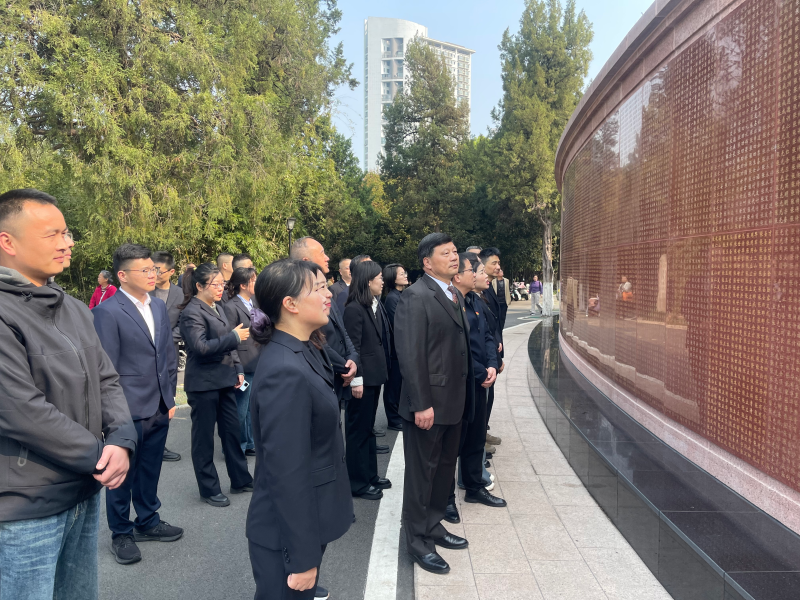 市国防动员办开展清明祭英烈主题活动