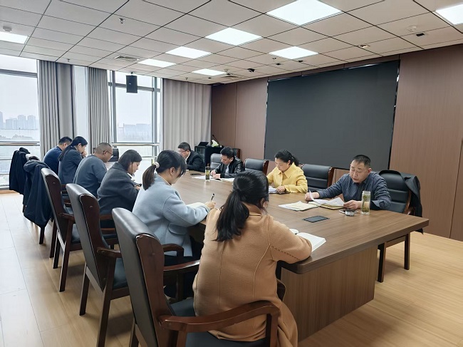 市机关事务处举办树立和践行正确政绩观学习教育读书班暨党组理论学习中心组专题学习研讨会